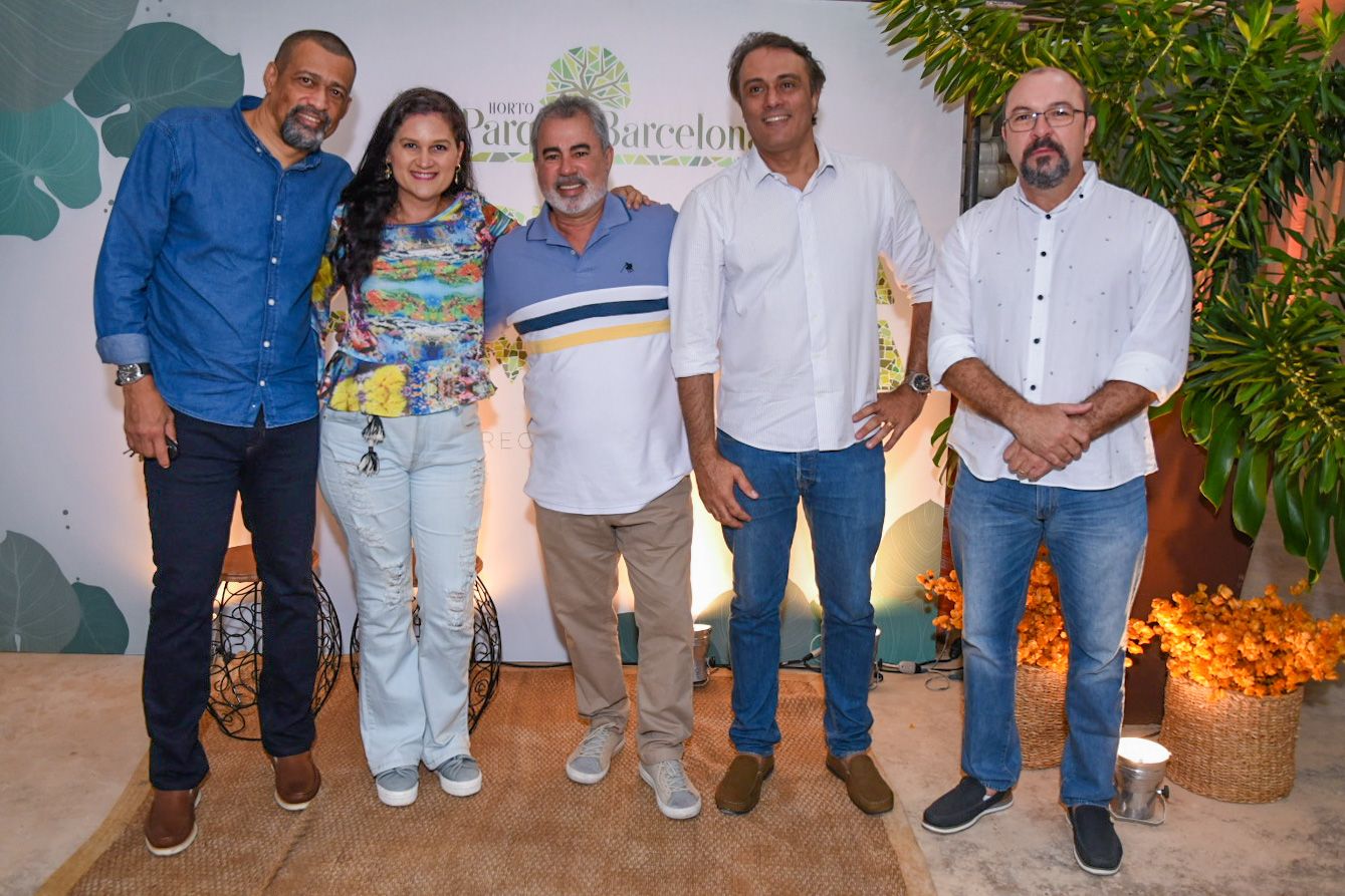 Mário Barros, Eglantine Rodrigues, Roberto Teixeira, Maurício Miranda e Marcelo Carvalho                         